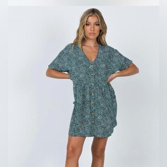 Princess Polly Babydoll dress Dark Green Mini Floral Dress with Pockets size 6 - Picture 1 of 9